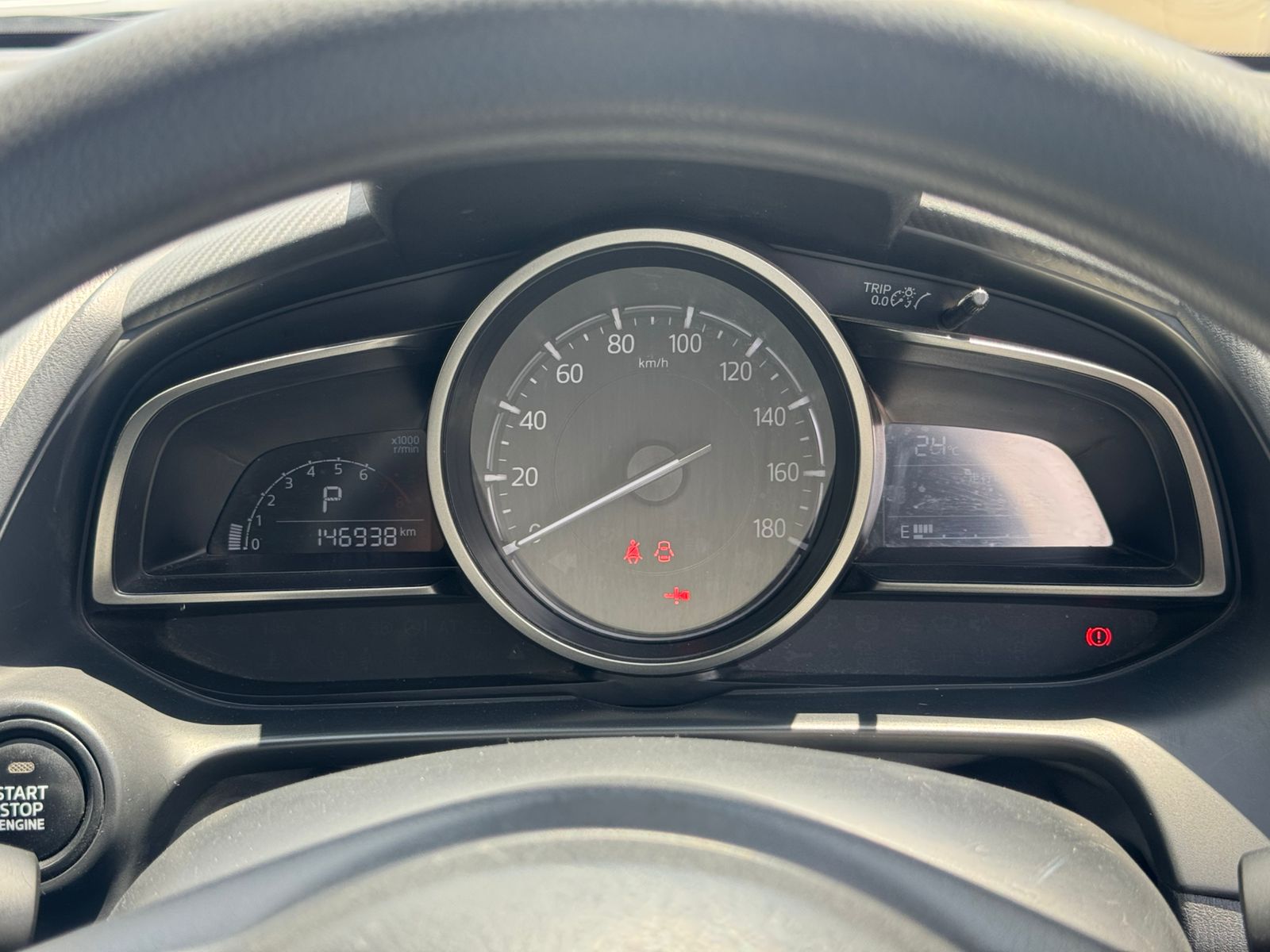 
								Mazda Demio full									