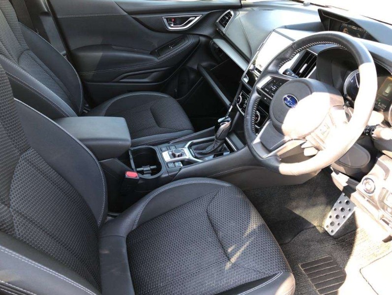 
								Subaru Forester E-Boxer full									
