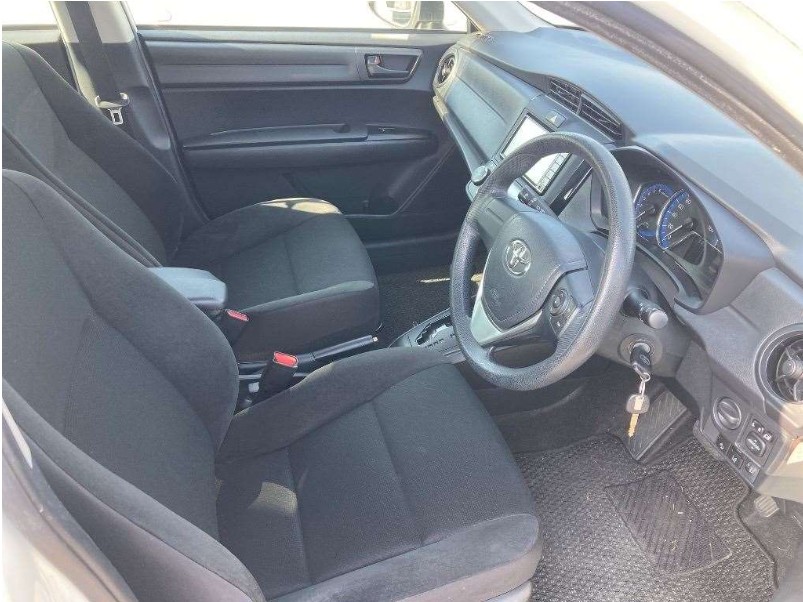 
								Toyota Axio full									